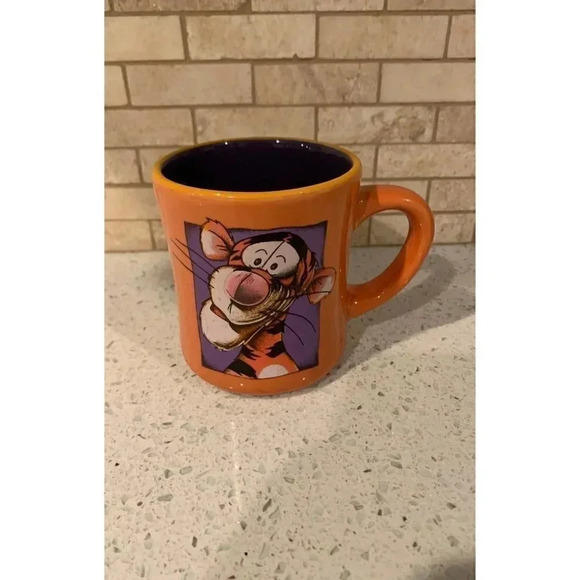 Disney Winnie The Pooh and Tigger Coffee Mug - Picture 4 of 12
